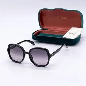 NEW GUCCI GG1068SA 001 NEW COLLECTION WOMEN’S SUNGLASSES GUCCI NEW GUCCI SUNGLASSES GG1068SA 001 BLACK OVERSIZED WOMEN main image 3